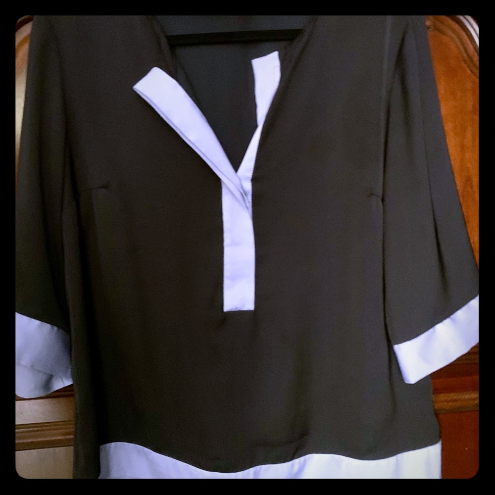 New York and Company navy blouse